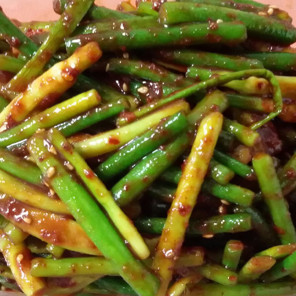 【自家製】茎ニンニクの辛味噌漬け 500g (マヌルジョン・にんにくの芽):韓国市場