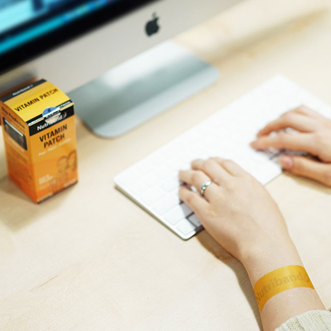 マルチビタミンパッチ Vitamin Patch 貼るパッチ 30日分 成功