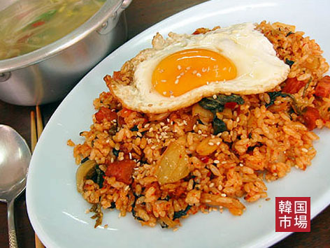 韓国市場 人気の韓国レシピ キムチチャーハン