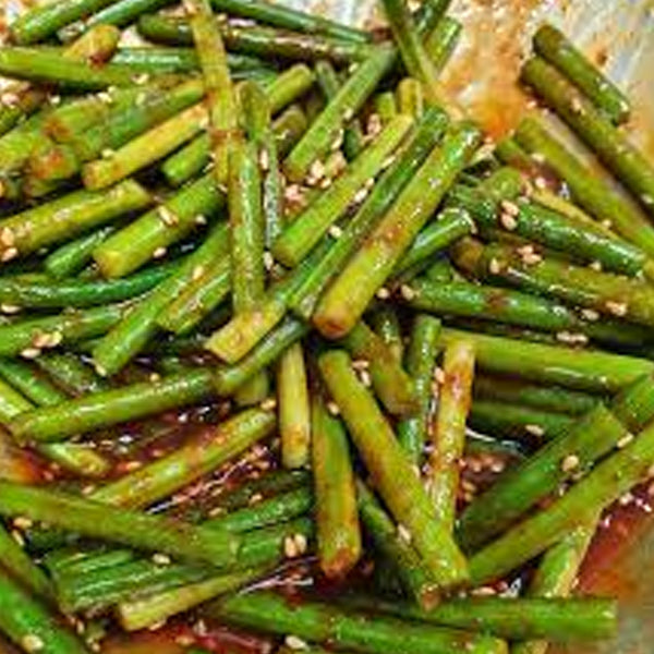 【自家製】茎ニンニクの辛味噌漬け 500g (マヌルジョン・にんにくの芽)：韓国市場